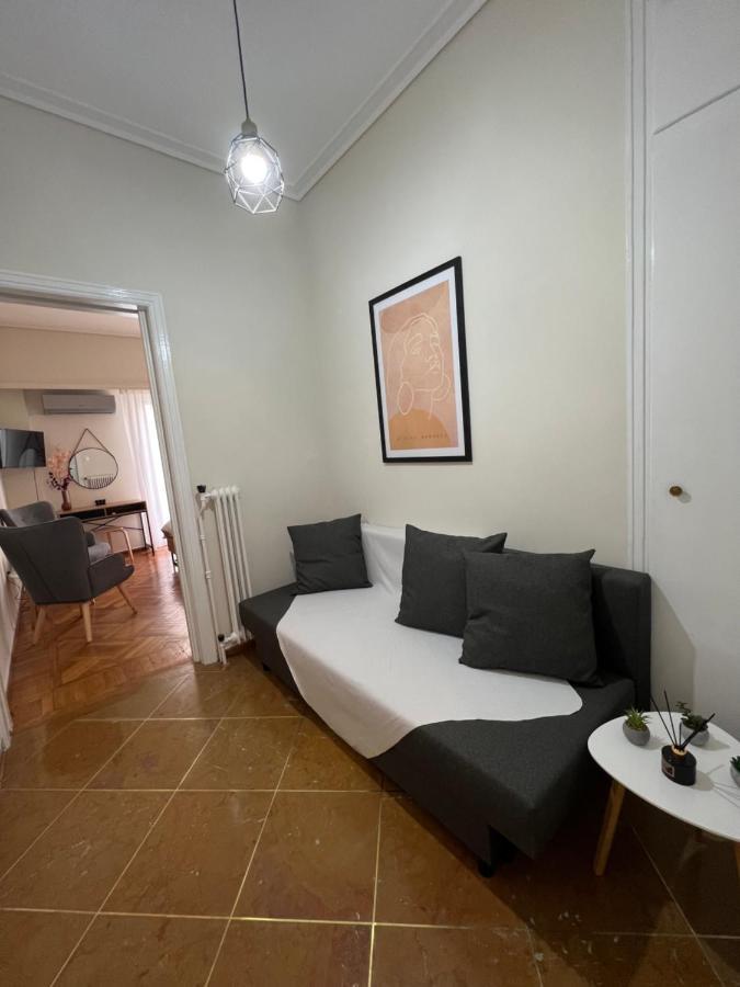 Apartment In เอเธนส์ ภายนอก รูปภาพ